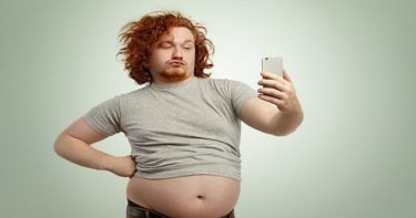 Selfie Secara Berlebihan Lebih Dari 6 Kali Sehari, Masuk Kategori Kelainan Mental