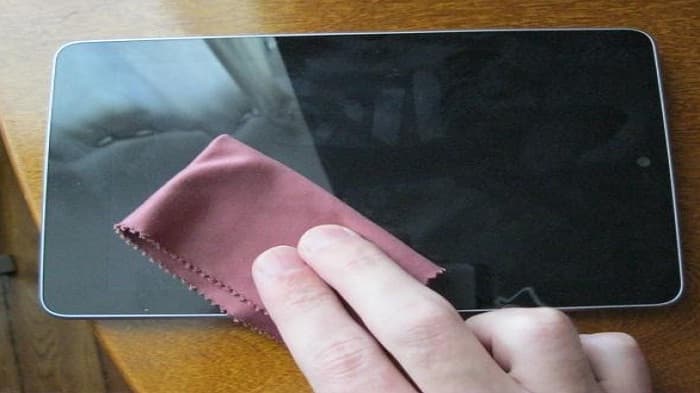 Tips Merawat Layar Smartphone Agar Tampak Kinclong Dengan Bahan Murah Meriah Tips Merawat Layar Smartphone Agar Tampak Kinclong Dengan Bahan Murah Meriah