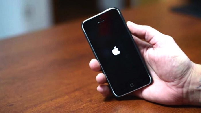 Hati-hati, Membuka Website Ini Bisa Bikin Crash & Restart Sendiri iPhone Anda