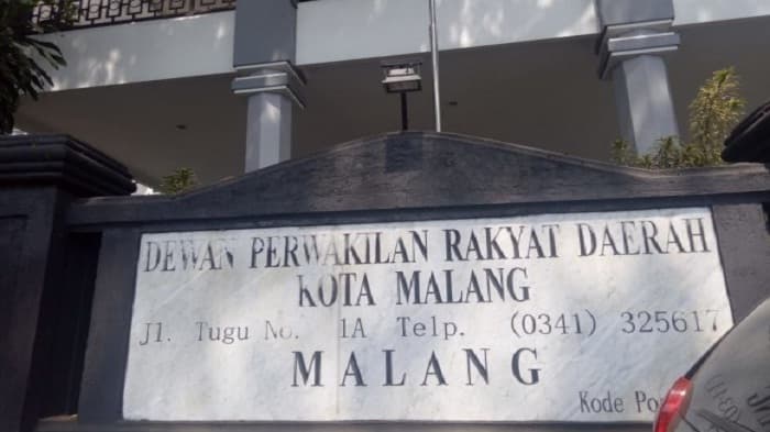 Apes, Setelah 41 Anggotanya Ditangkap KPK Kini Giliran Website DPRD Kota Malang DiJahili Peretas Apes, Setelah 41 Anggotanya Ditangkap KPK Kini Giliran Website DPRD Kota Malang DiJahili Peretas