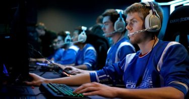 Ingin Terjun Kedunia eSports, 5 Aksesoris Komputer Gaming Ini Wajib Kalian Miliki