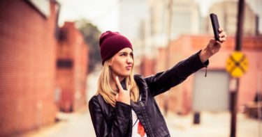 Deretan Smartphone Dengan Kamera Depan Terbaik 32 MP