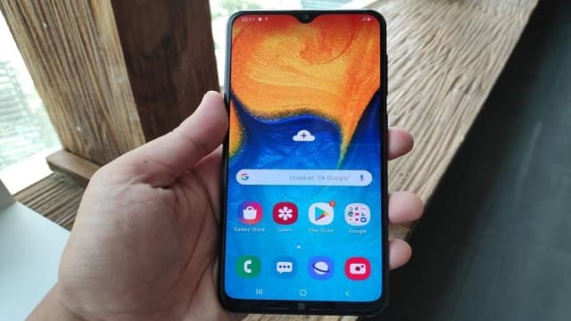 Samsung Galaxy A20, Usung Kamera Ganda & Baterai 4.000 mAH