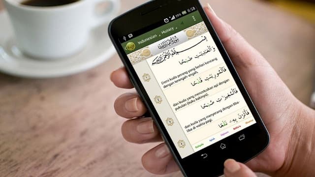 Aplikasi Al-Quran Gratis Terbaik Lengkap dengan Artinya