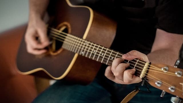 Aplikasi Kunci Gitar Terbaik Untuk Smartphone Android Aplikasi Kunci Gitar Terbaik Untuk Smartphone Android
