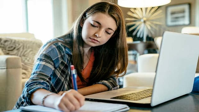 Mudahnya Cara Membuat Nomor Halaman di Microsoft Word