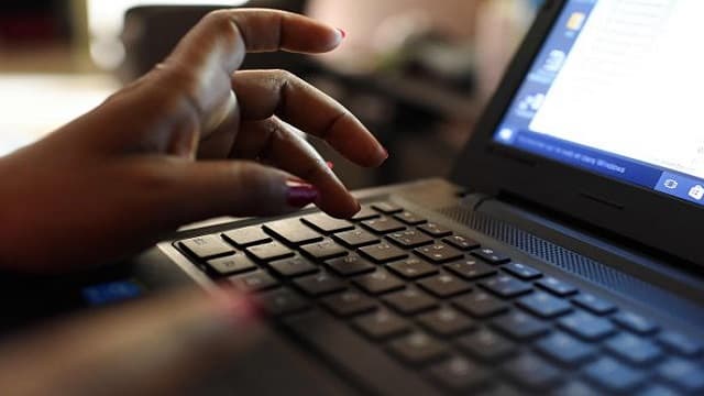 Cara Mengatasi Keyboard Laptop Tidak Berfungsi Sebagian