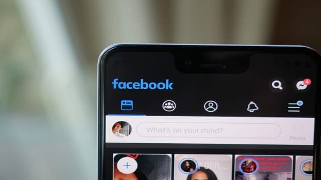 Begini Cara Mengaktifkan Facebook Dark Mode