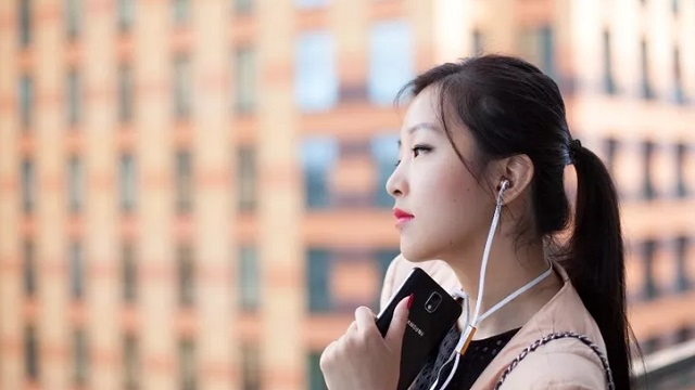 Kenapa Suara Headset Kecil, Ini Penyebab dan Solusinya